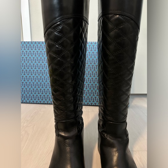 Tory Burch Claremont Quilted Vegan Leather Boot Size: 7.5 w/Gold Metal Details - Picture 9 of 13